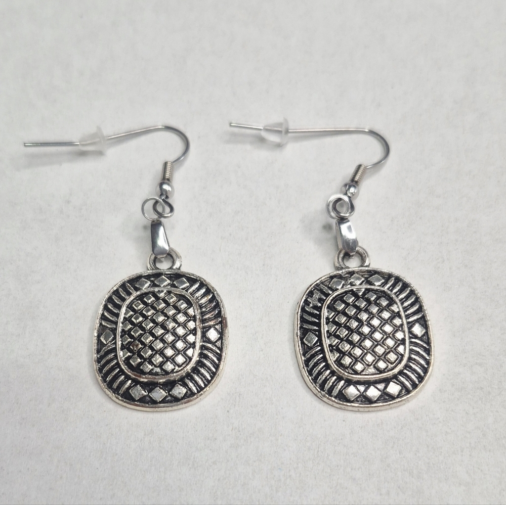 Textured Square Drop Earrings Vintage Style With Woven Center Detail